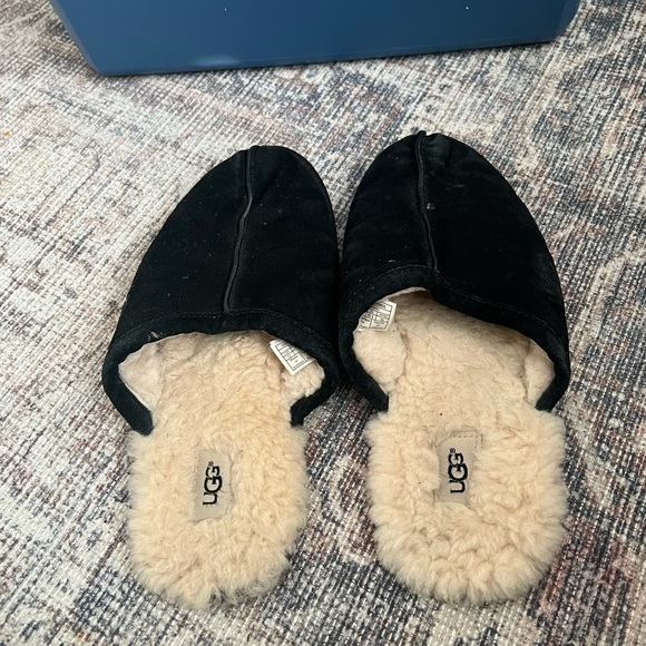 Mens UGG scuff slippers 12M - Picture 2 of 4